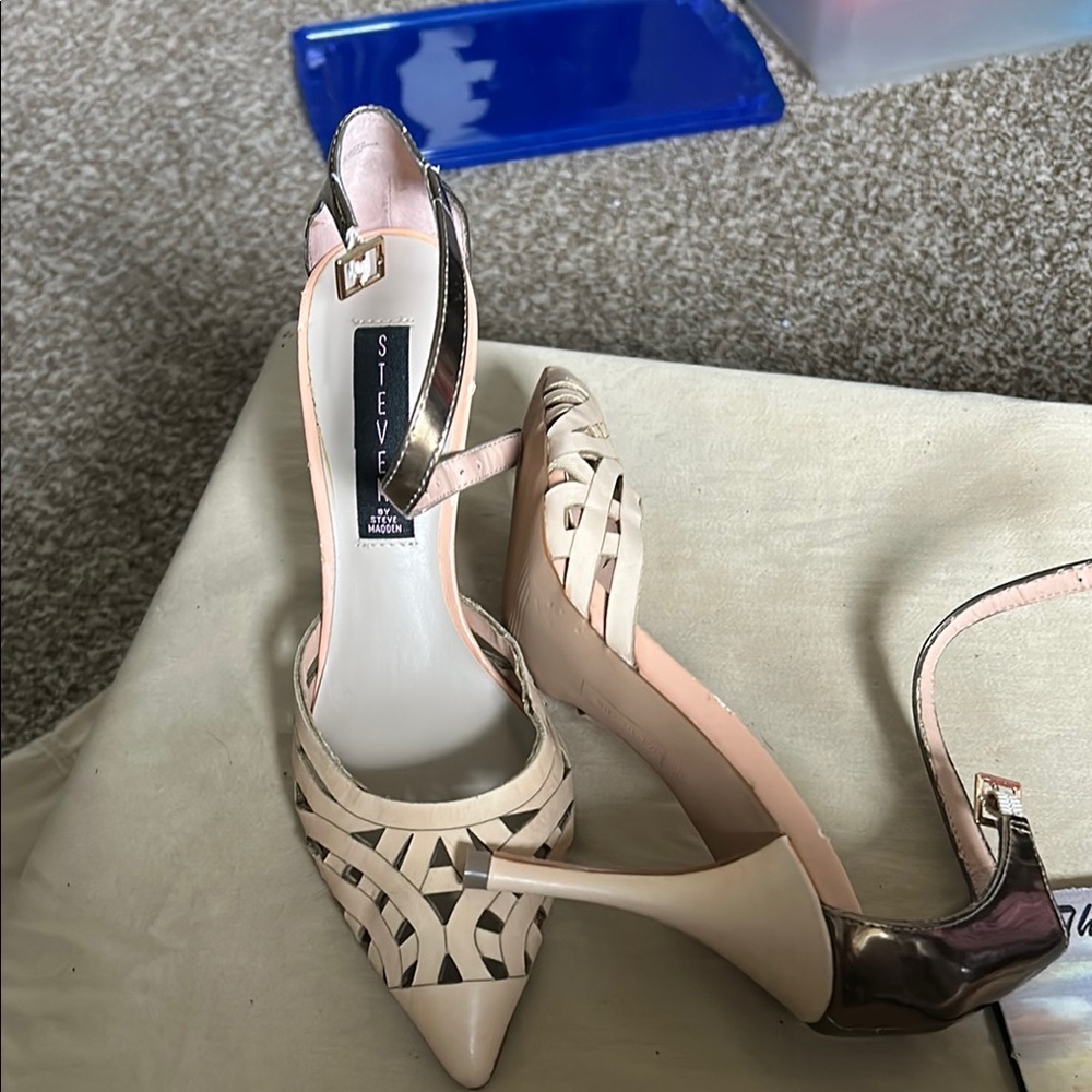 Steve Madden Cream and Black Women's Heels
